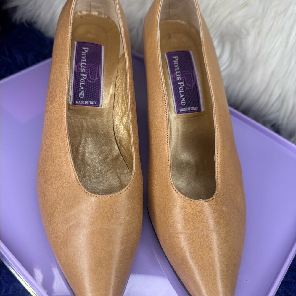 4/$10 Phyllis Poland Made in Italy Tan Women's Heels - Picture 2 of 7